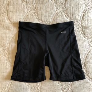 MEC bike shorts style